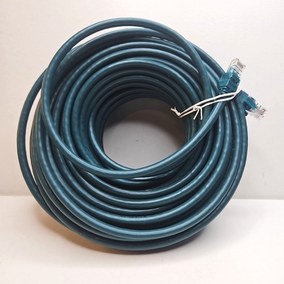 LAN Cable 24AWG/4PRS UTP TIA/ETA-568B.2 Cat6 For Outdoor 50ft Ethernet Cable - Picture 1 of 5
